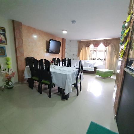 Hotel Velices Buga Luaran gambar