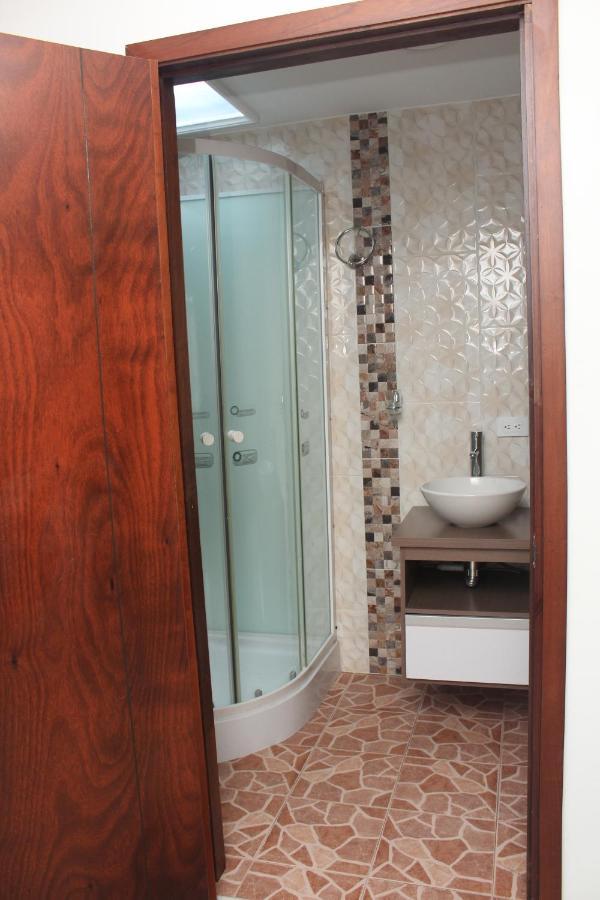 Hotel Velices Buga Luaran gambar