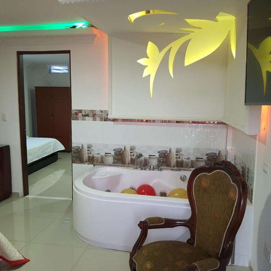 Hotel Velices Buga Luaran gambar