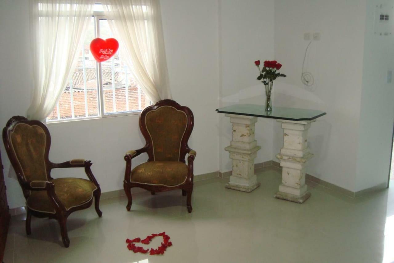 Hotel Velices Buga Luaran gambar