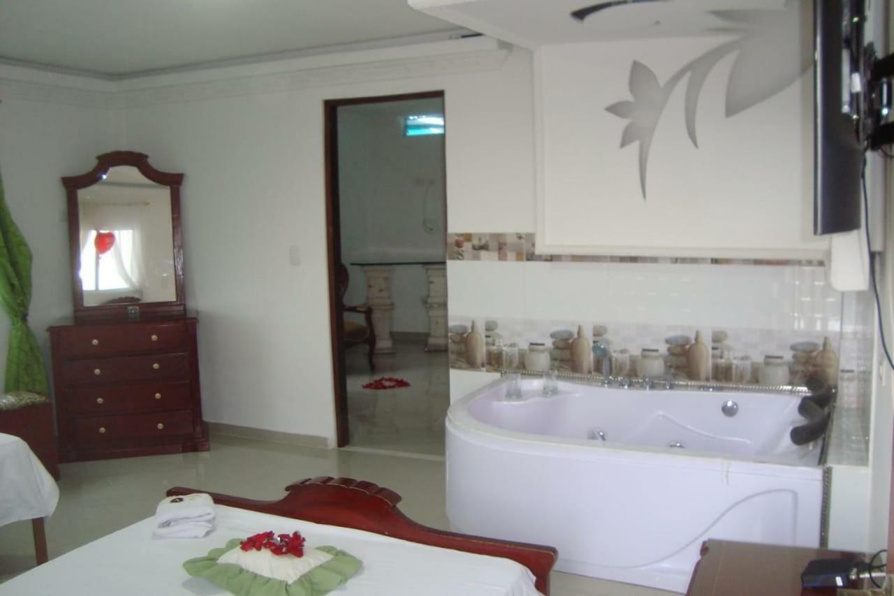 Hotel Velices Buga Luaran gambar