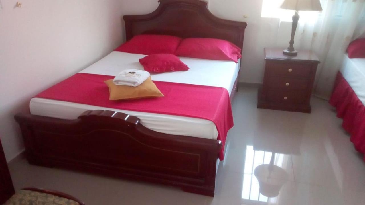 Hotel Velices Buga Luaran gambar